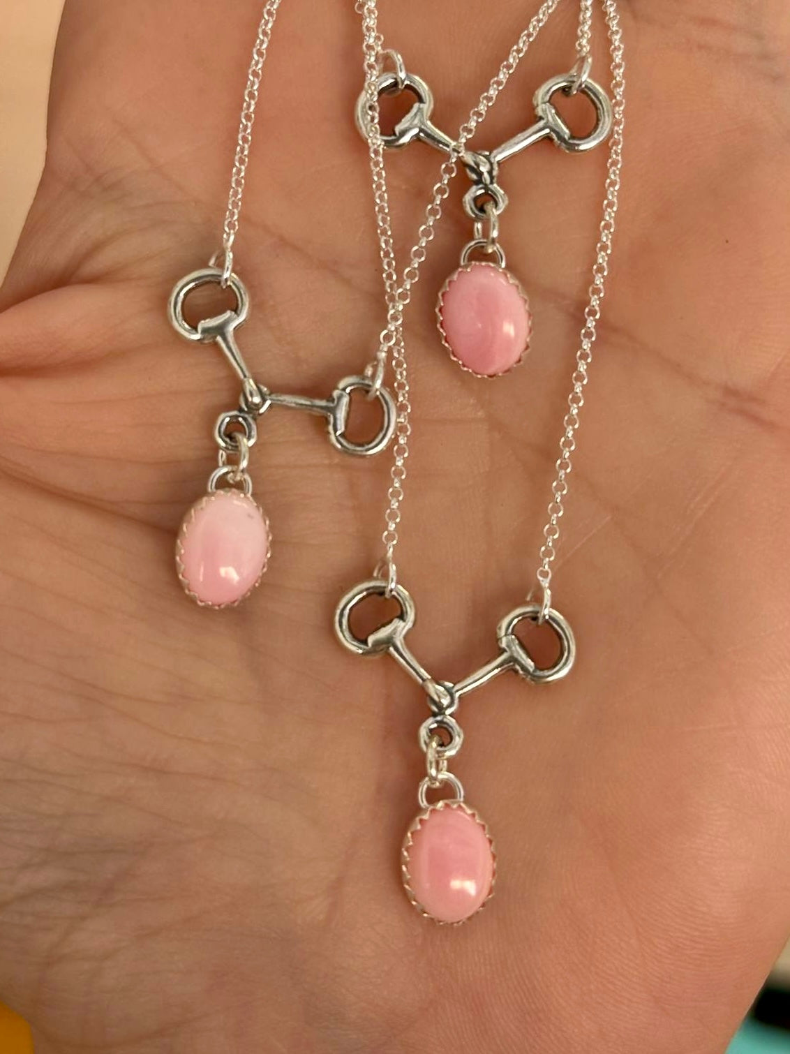 Snaffle Bit Necklaces With Pink Conch