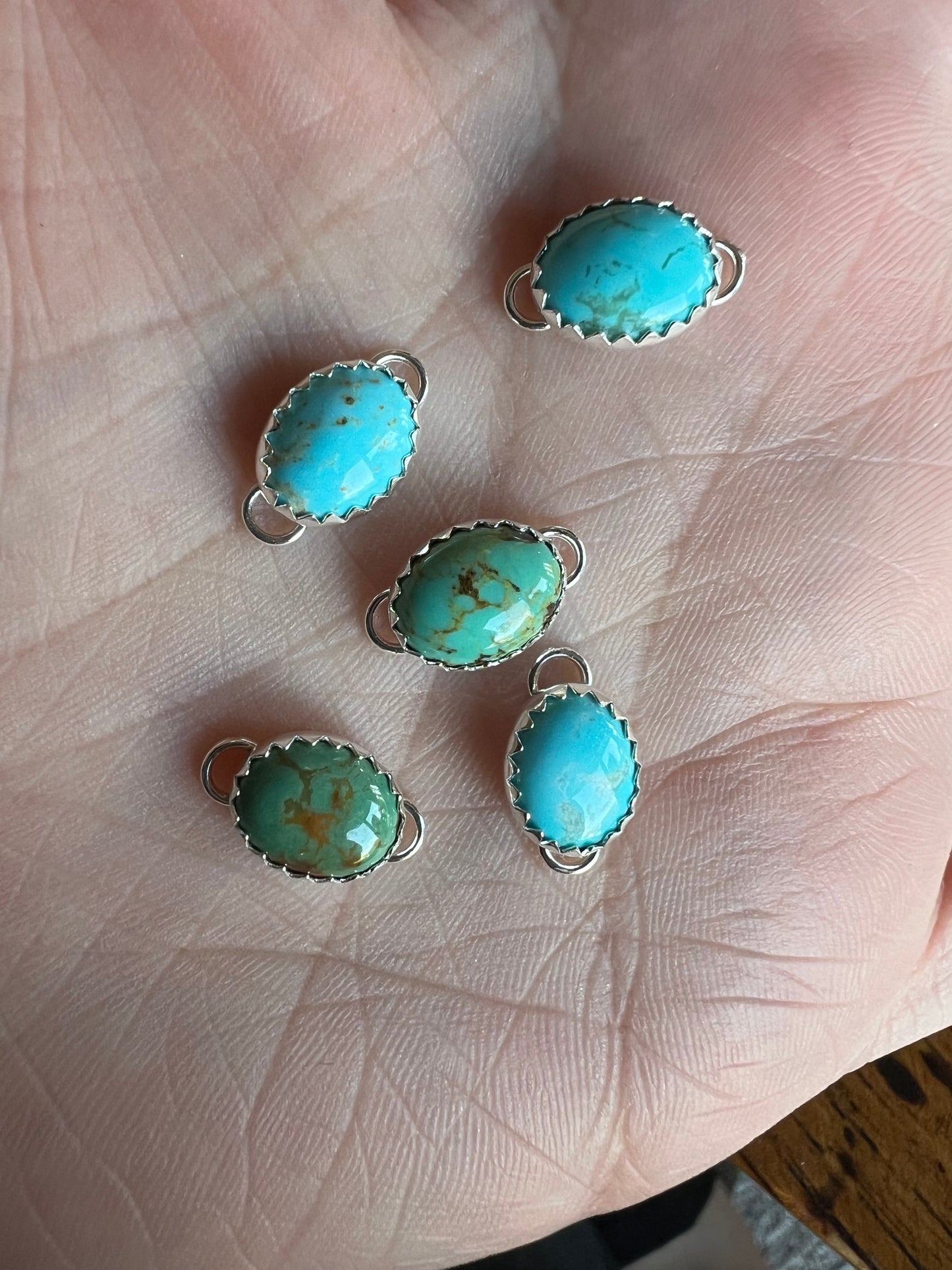 9mmX7mm Turquoise Connectors