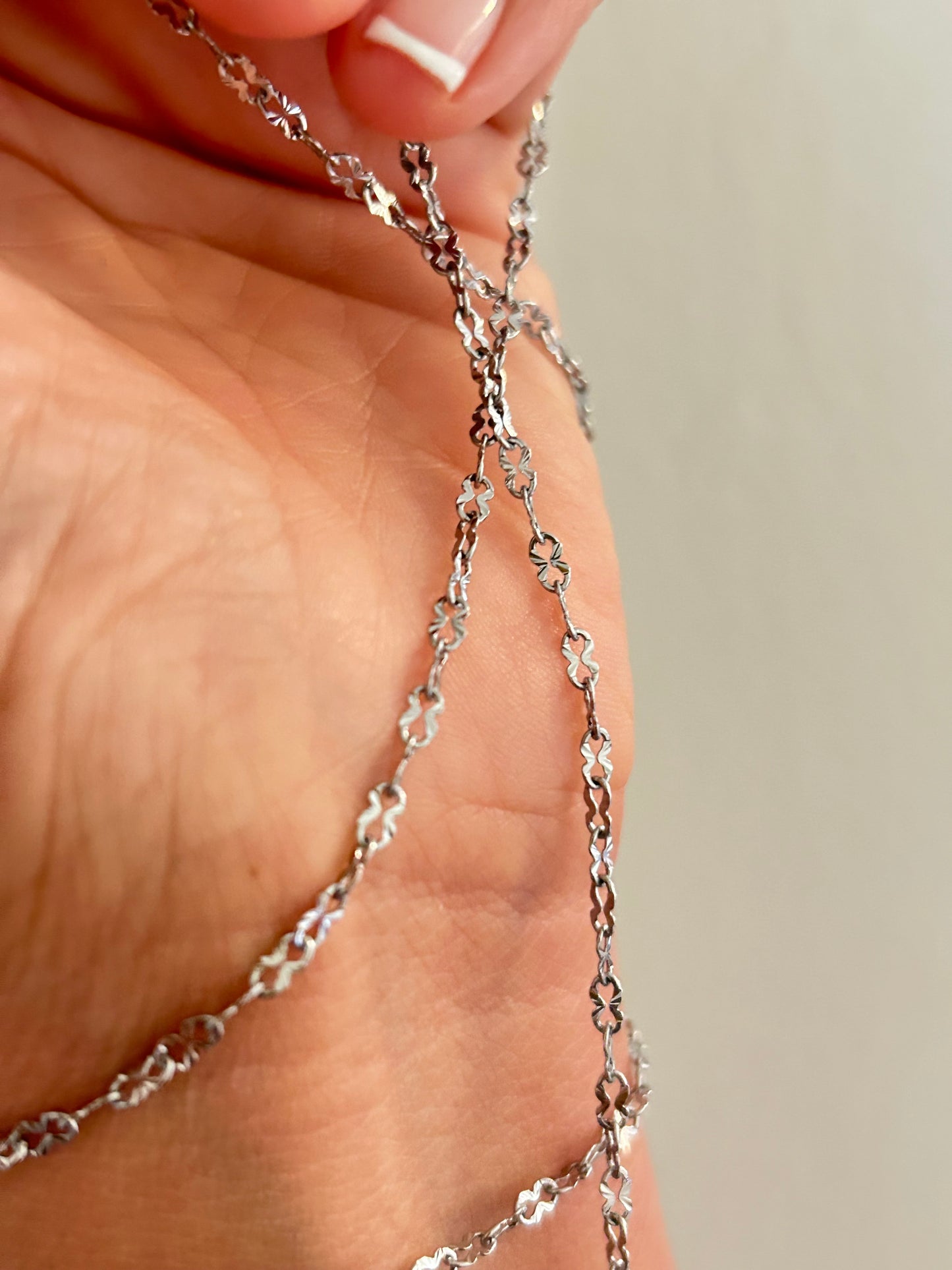 Stainless Steel PVD Coated Fine 8 Shaped Patterned Chain