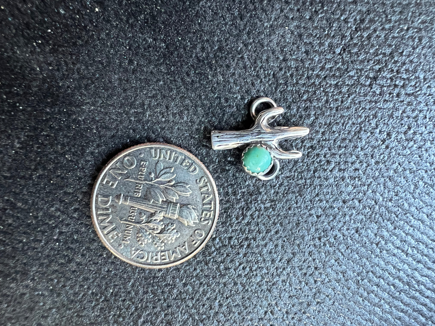 Cactus Connector w/ 5mm Kingman Turquoise