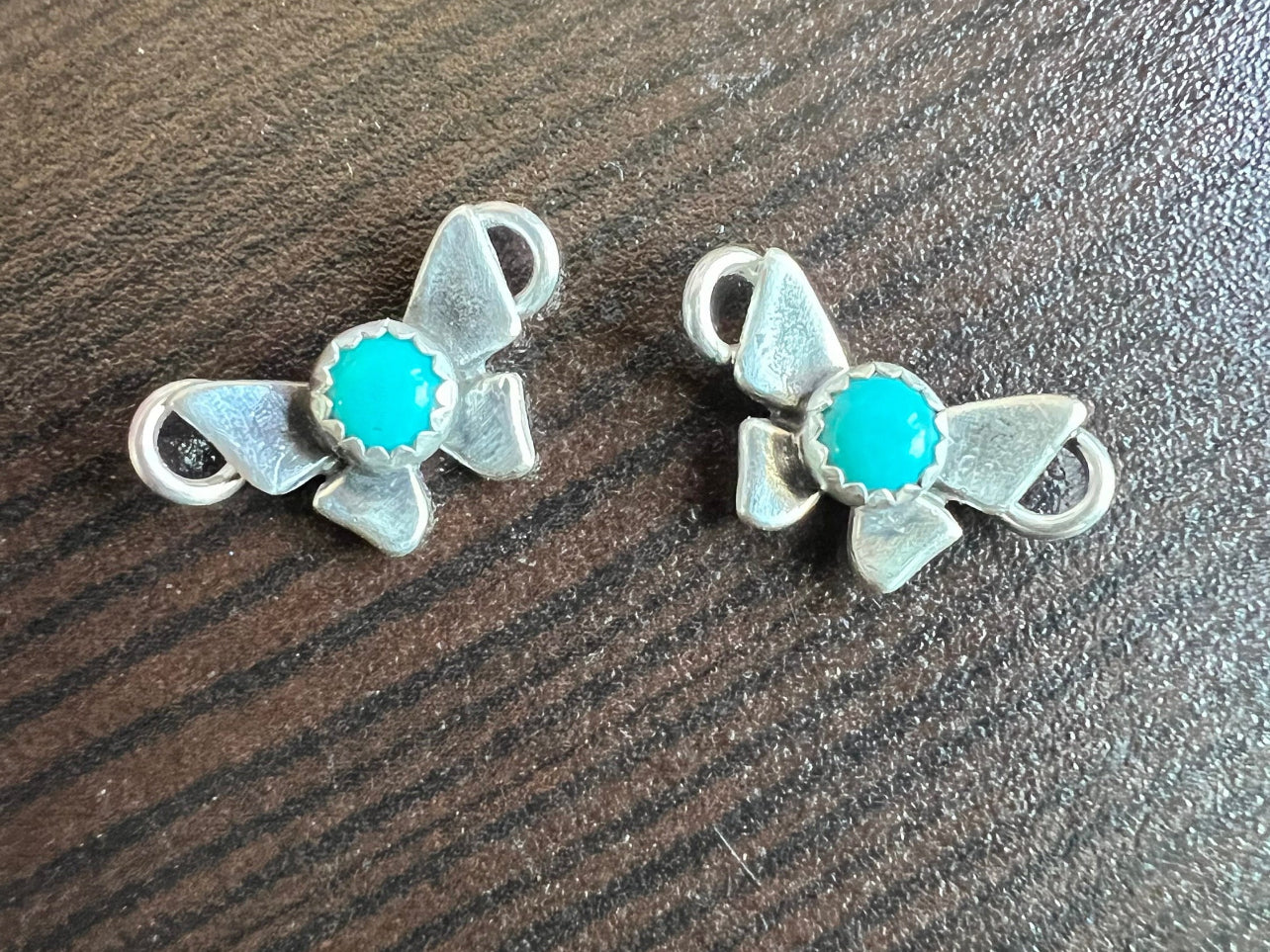 Butterfly Connector w/ 4mm Kingman Turquoise