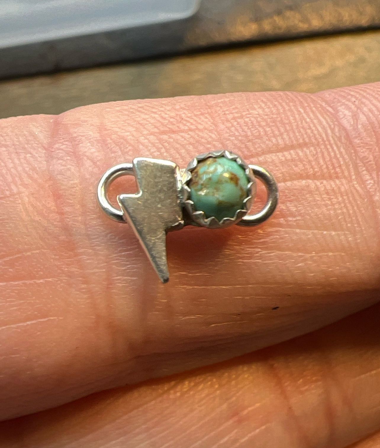 Mini Bolt Connector w/ 4mm Kingman Turquoise