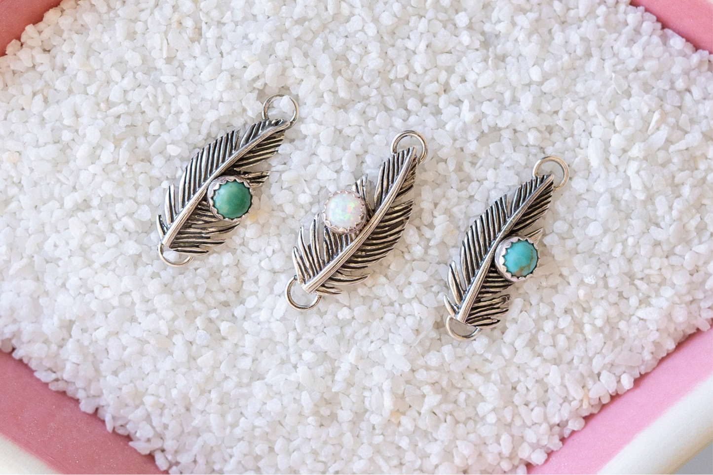 Feather Connector w/4mm Stone