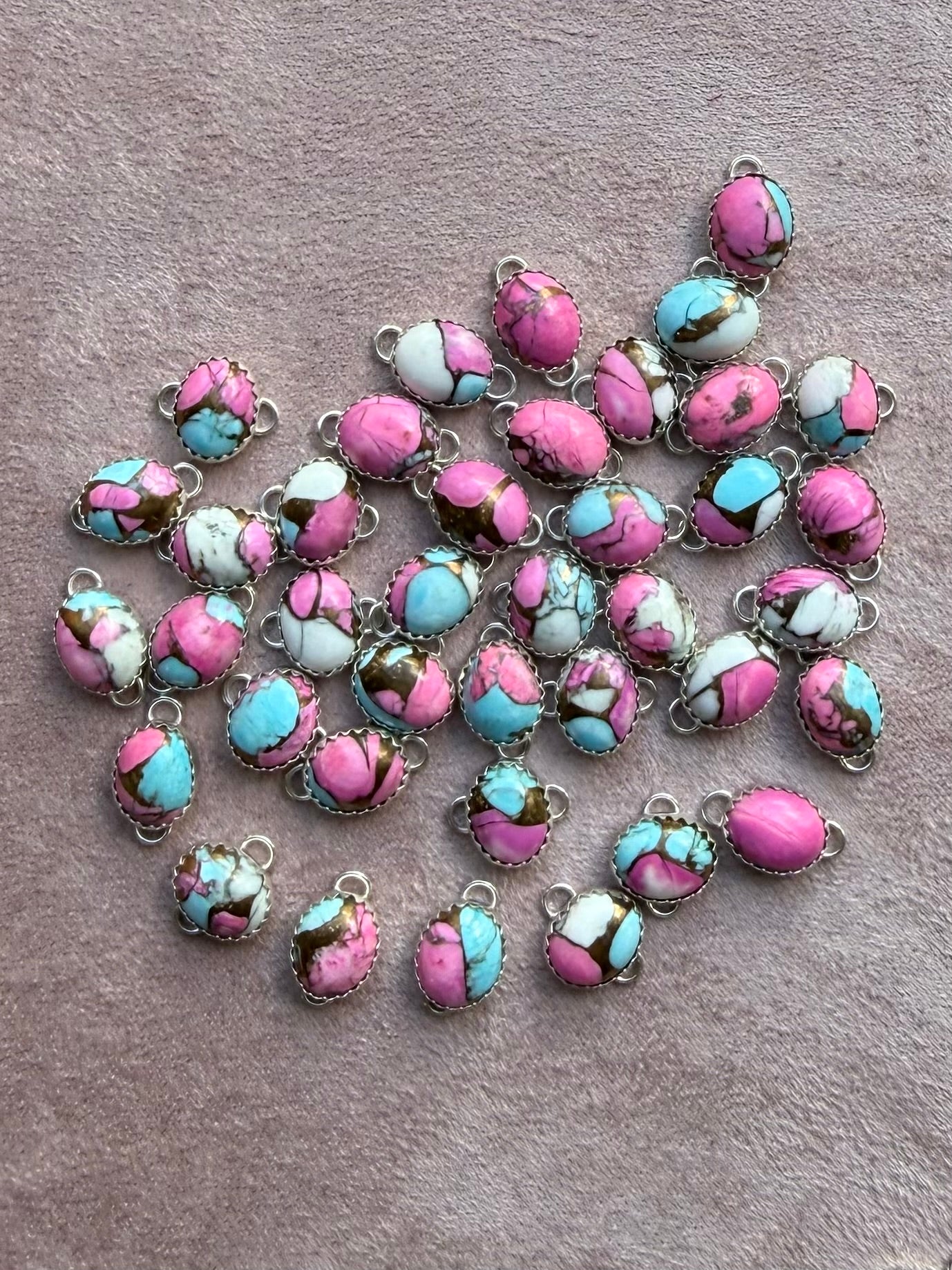 8x10mm Cotton Candy Dahlia Connectors 3 Pack
