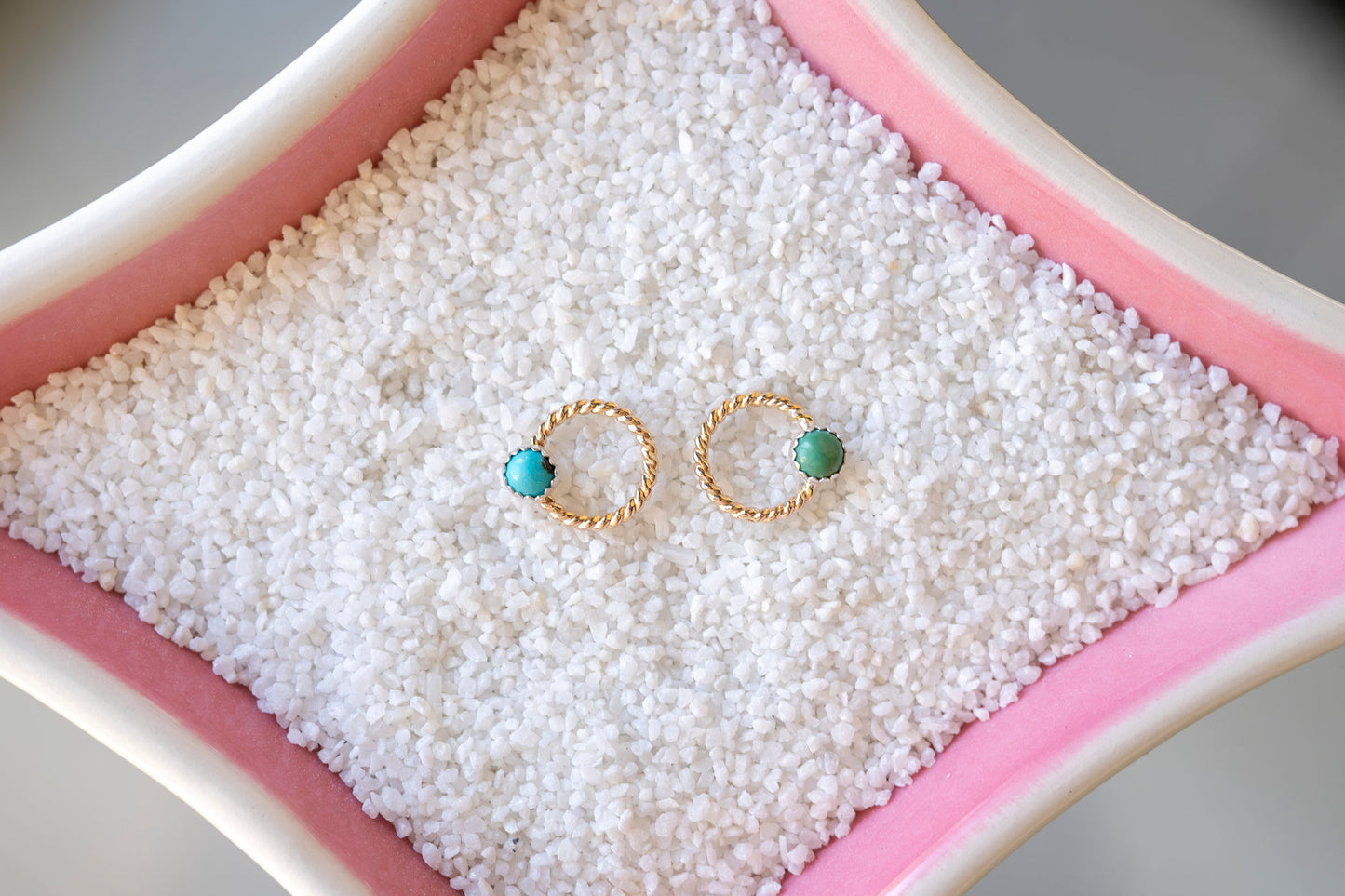 Rope Circle Connector Gold Filled w/ 4mm Kingman Turquoise